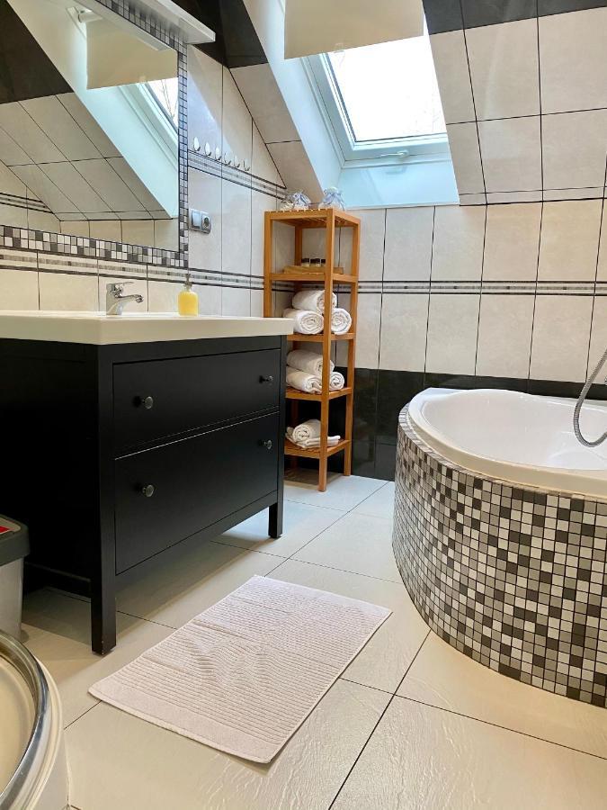 P&P Apartmany Бойнице Экстерьер фото
