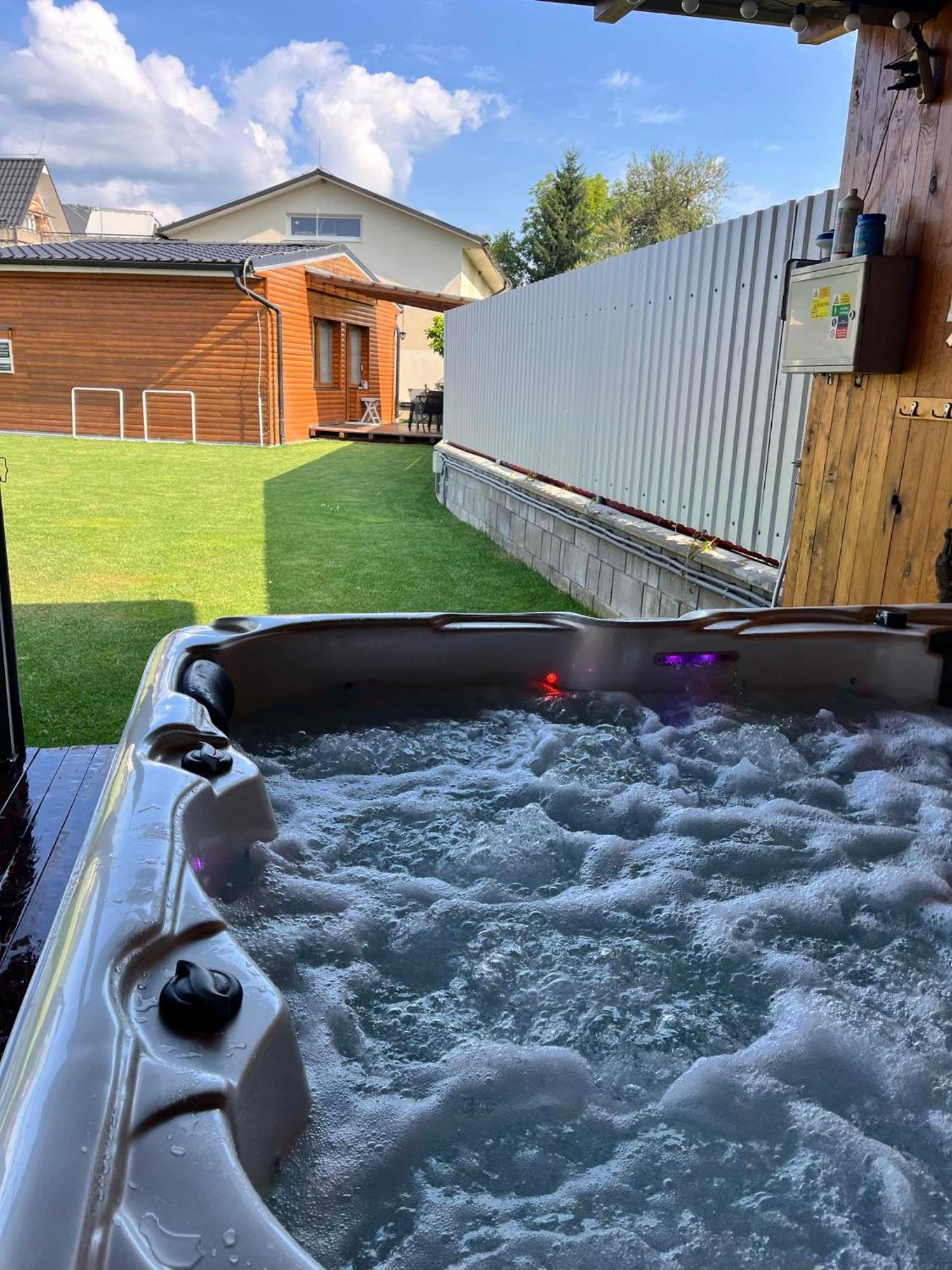 P&P Apartmany Бойнице Экстерьер фото
